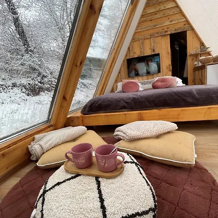 Chalet Lovely