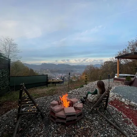 Chalet Lovely *